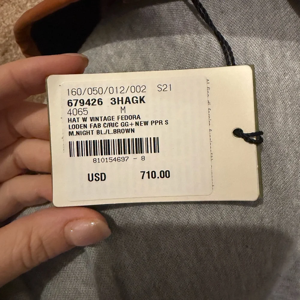 Gucci Black Bucket Hat with Red GG Monogram and Tan Trim - Picture 5 of 6